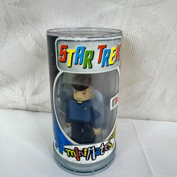 Minimates Star Trek Dr. McCoy Action figure Art Asylum 2002 1st release canister - Picture 4 of 5